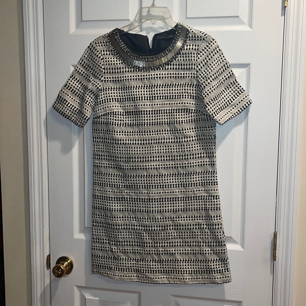 Zara Xs black white beaded collar dress